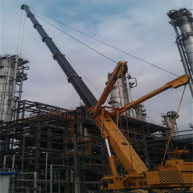 豆河镇吊板房的吊车